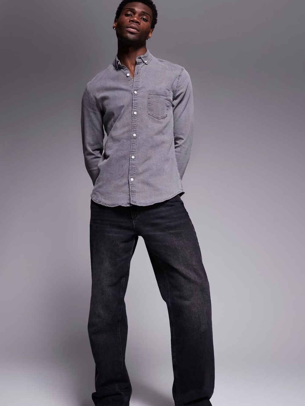 Uniqlo Men's Long-Sleeve Button-Down Shirt